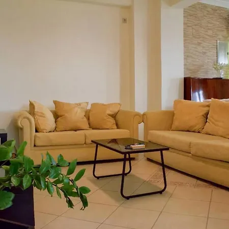 Nyaraló Helen's Sunset In Fares *